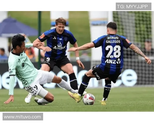 悉尼足球队迎战纽喷射机全力争胜激烈对决即将上演